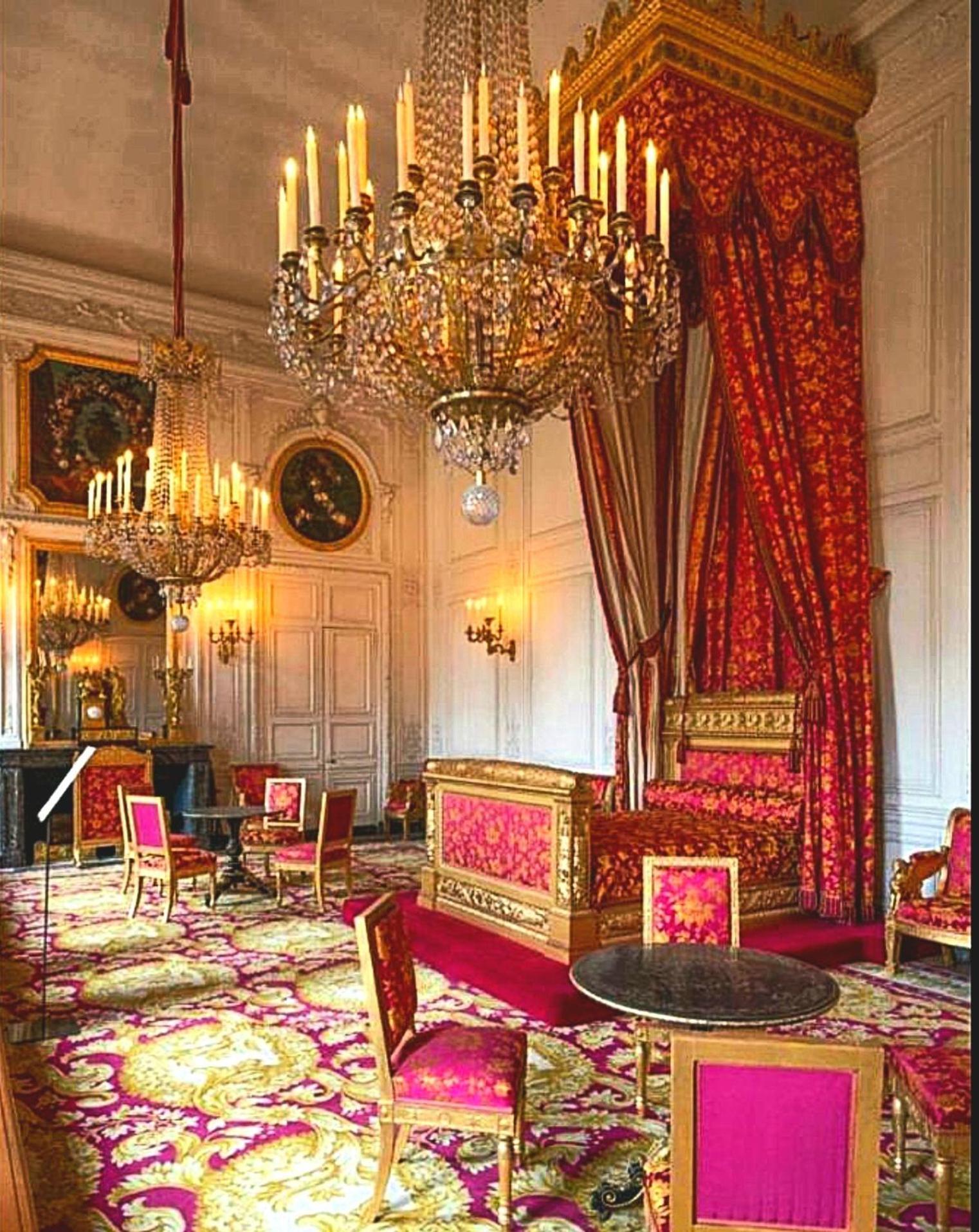 Empress Madani Palace Hotel Surrey Bagian luar foto